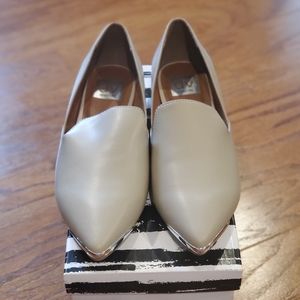 Dolce Vita Deven size 9.5 flat shoes